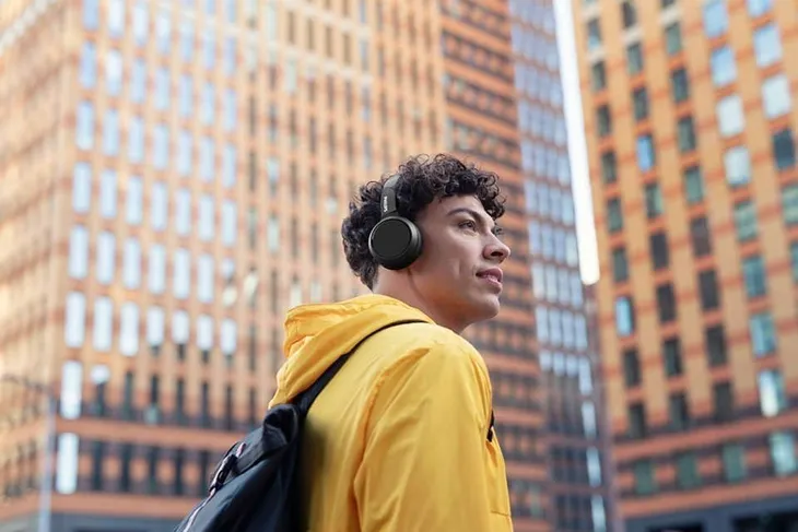 sluchawki-bluetooth-philips-on-ear-h4205bk-00-model-tah4205