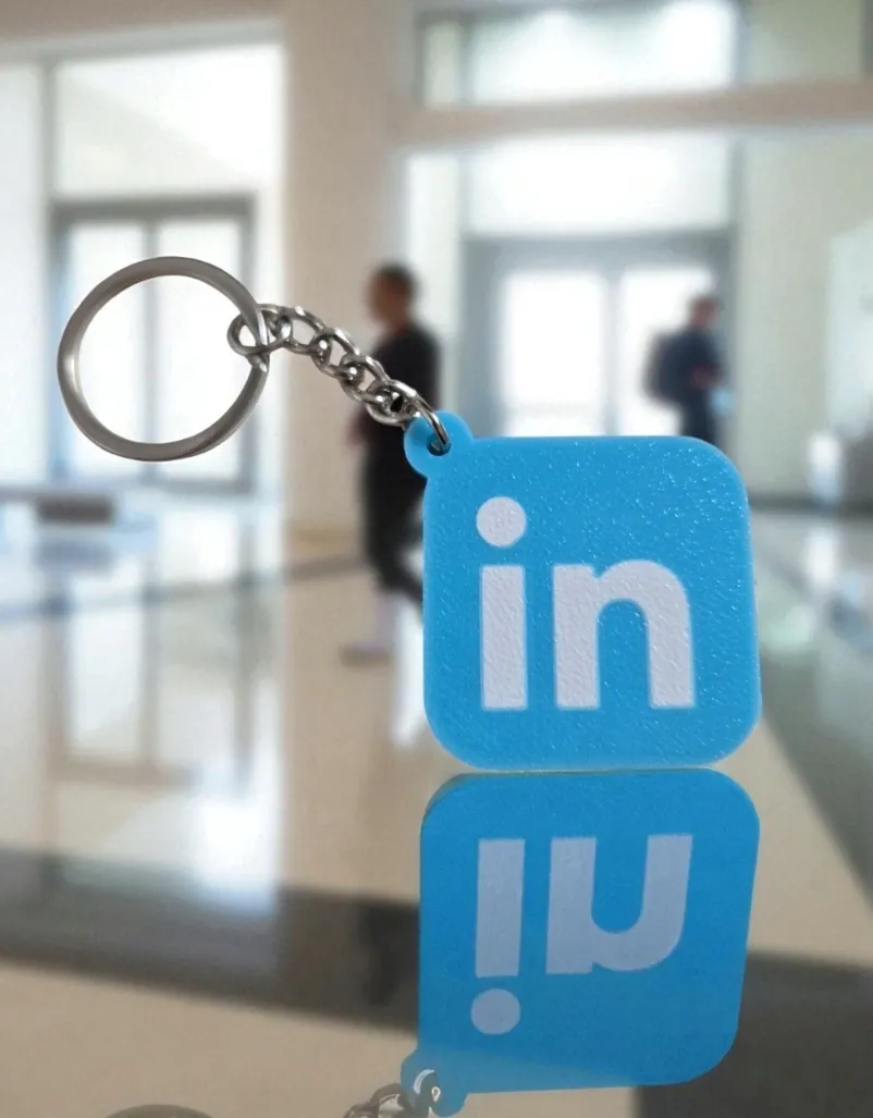 personalizowany-brelok-nfc-linkedin