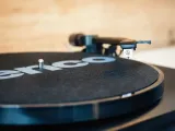 gramofon-lenco-l-30bk-czarny-sterowanie-polautomatyczne