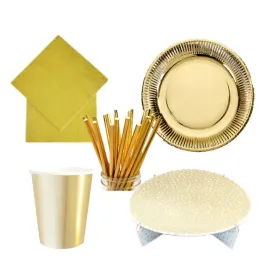 talerzyki-kubeczki-serwetki-slomki-papierowe-patera-na-tort-zlote-urodziny