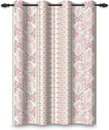 zaslona-zaciemniajaca-boho-paisley-rozowe-kwiatki-107x160cm-przelotki-salon