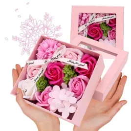 roze-mydlane-kwiaty-flower-box-bukiet-na-dzien-kobiet-pudelko-roza-prezent
