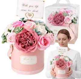 roze-mydlane-kwiaty-flower-bukiet-na-okazje-pudelko-prezent-dzien-matki