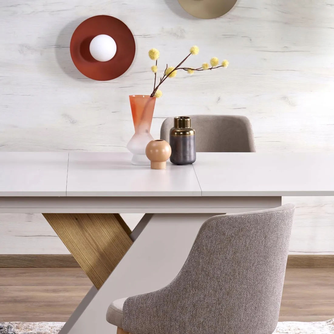 kinkiet-tk-lighting-slate-sabia-bezowy-talerz-1xg9-kula-biala-klosz