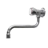 kran-czerpalny-scienny-wylewka-s-200-mm-stan-nowy