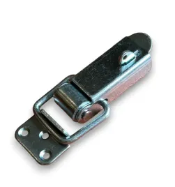 zamek-spinacz-zamkniecie-zatrzask-z-uchwytem