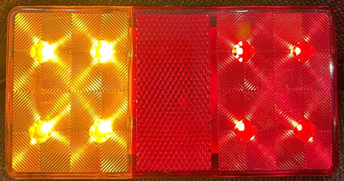 lampa-tylna-led-12-24v