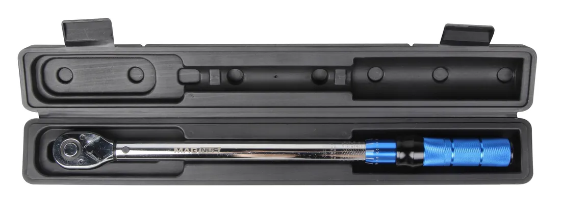 klucz-dynamometryczny-1-2-20-210-nm