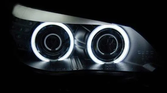 lampy-przednie-bmw-e60-e61-03-07-angle-eyes-ccfl-b-typ-samochodu-samochody-osobowe