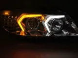 lampy-przednie-bmw-e90-e91-05-08-chrome-led-stan-nowy-rodzaj-swiatel-mijania-tradycyjne-halogenowe