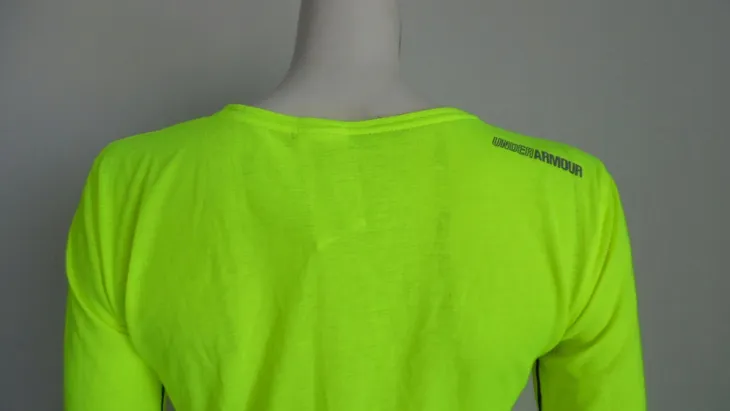 d47-under-armour-bluza-do-biegania-s-plec-kobieta