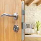 zamek-wpuszczany-model-332-rodzaj-zamka-wkladka-do-zamka