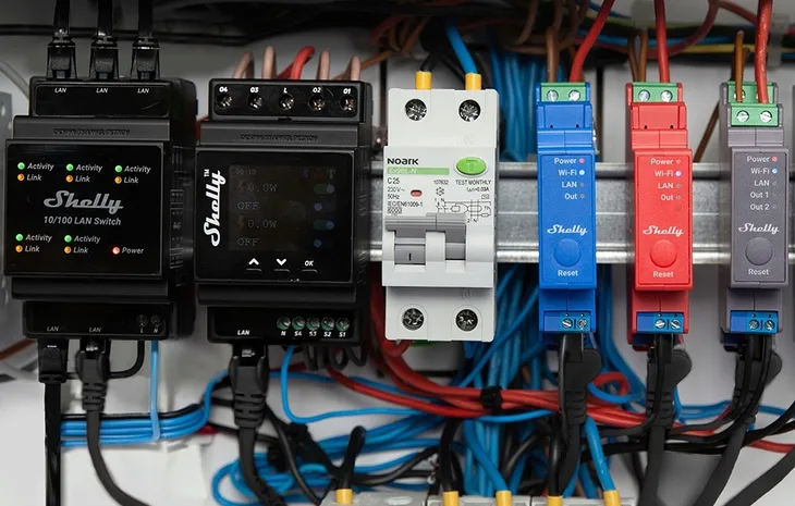 przelacznik-shelly-lanswitch-zawiera-baterie-nie