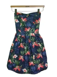 am5859-sukienka-z-tropikalnym-wzorem-soulcal-xxs