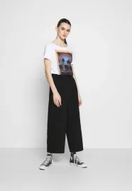 am2981-damska-bawelniana-koszulka-t-shirt-pieces-xs