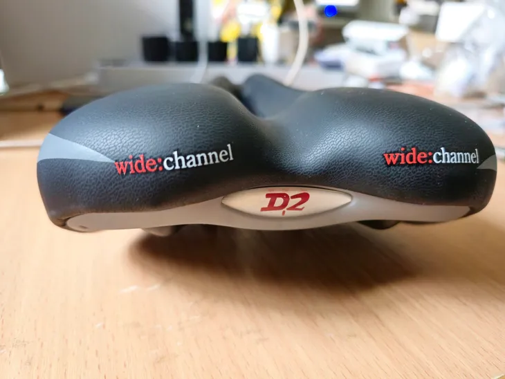 z514-p4b-siodelko-rowerowe-waga-1-g