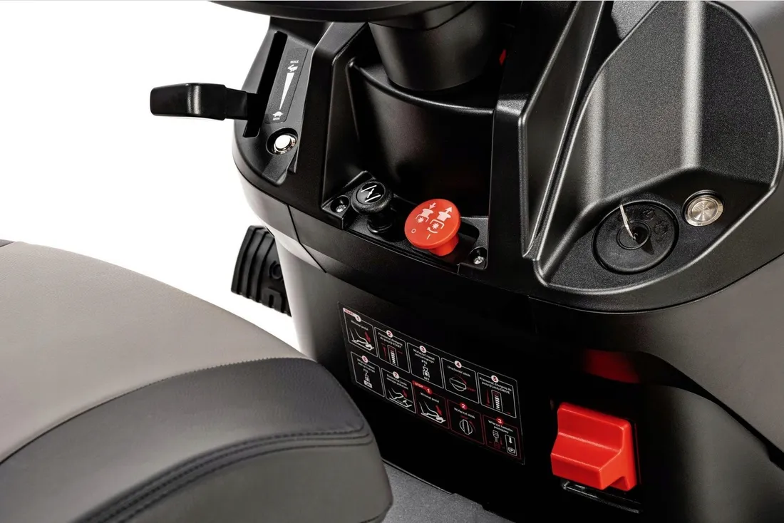 traktor-cedrus-premium-c-trac-93hc-h