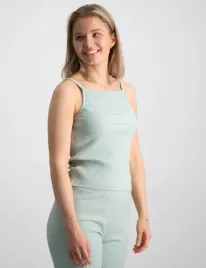 y8967-fila-tarmstedt-tight-top-teens-koszulka-dziecieca-146-152cm