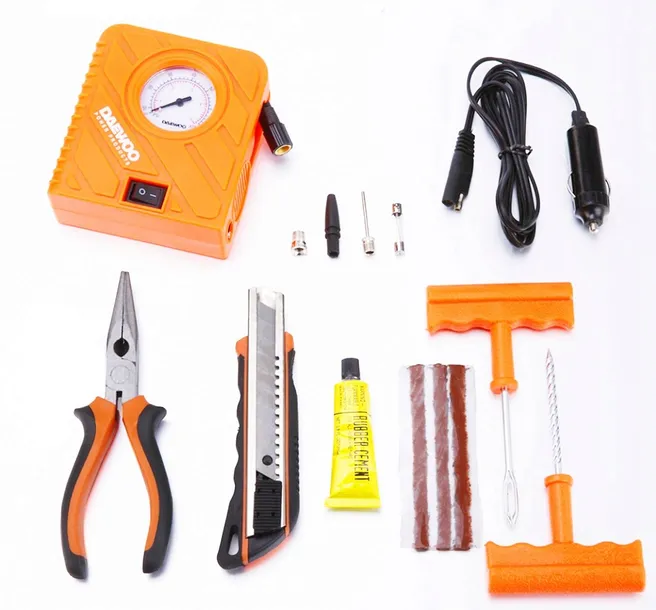 daewoo-sprezarka-kompresor-samochodowy-pompka-12v-stan-nowy-cisnienie-maksymalne-4-bar