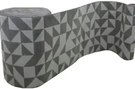 80x55cm-szary-chodnik-modny-trojkaty-do-przedpokoju-na-korytarz