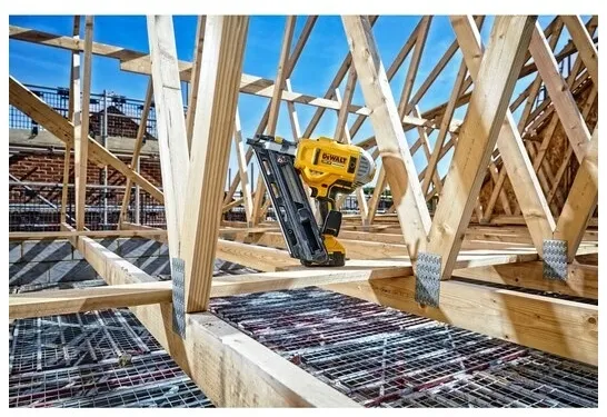 dewalt-dcn692p2-gwozdziarka-zestaw-zasilajacy-seria-xr