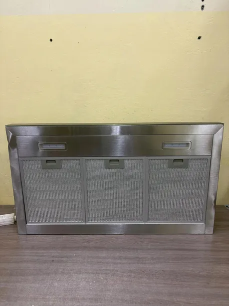okap-scienny-90cm-comfee-chw-7-9m77a3-midea-kontrola-gestow-650m3-szerokosc-produktu-90-cm