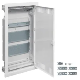 rozdzielnica-podtynkowa-z-plytami-montazowymi