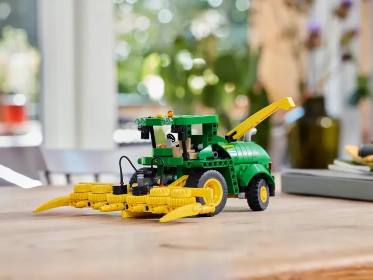 lego-technic-john-deere-9700-forage-harvester-42168-nazwa-zestawu-sieczkarnia-samojezdna-john-deere-9700