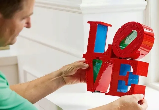 lego-art-love-31214