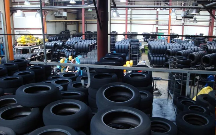 1x-265-75r16-opony-terenowe-4x4-suv-blotne-glebokie-offroad-agresywne-model-trakker