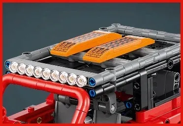 lego-technic-suv-ford-bronco-42213-stan-nowy-wiek-dziecka-9-lat