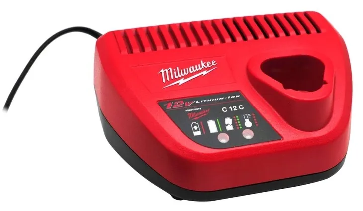 milwaukee-ladowarka-c12c-12v-stan-nowy-kod-producenta-4932352000