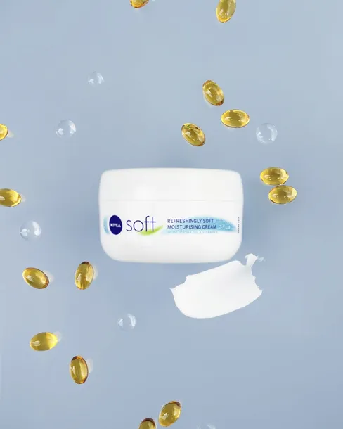 nivea-soft-moisturizing-face-cream-day-and-night-200-ml-zapach-jojoba-oil