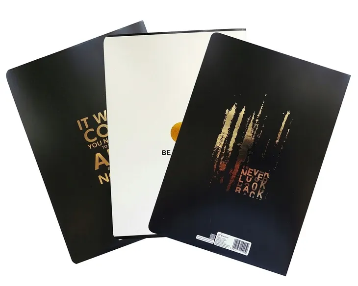 zeszyt-a4-60k-krata-plotno-gold-kolor-wielokolorowy