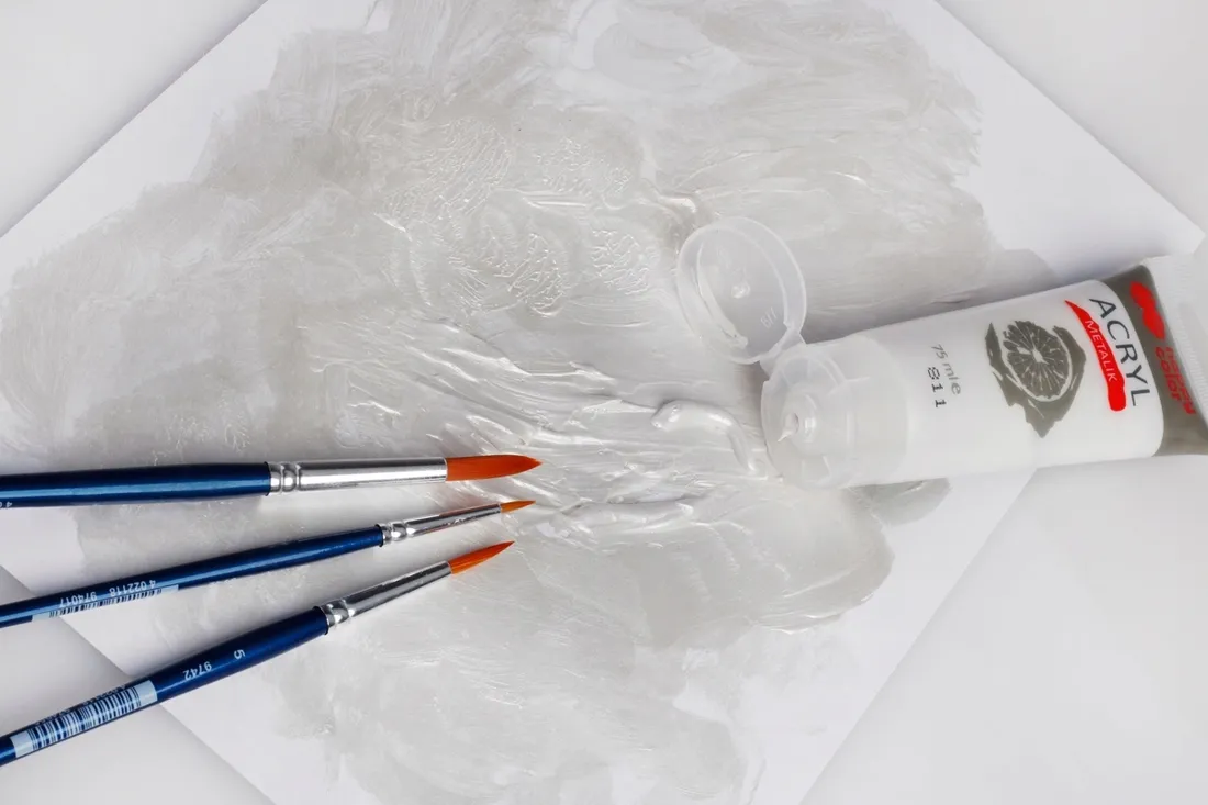 farba-akrylowe-75-ml-satynowe-srebro