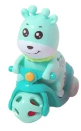 jelonek-grzechotka-na-skuterze-jezdzi