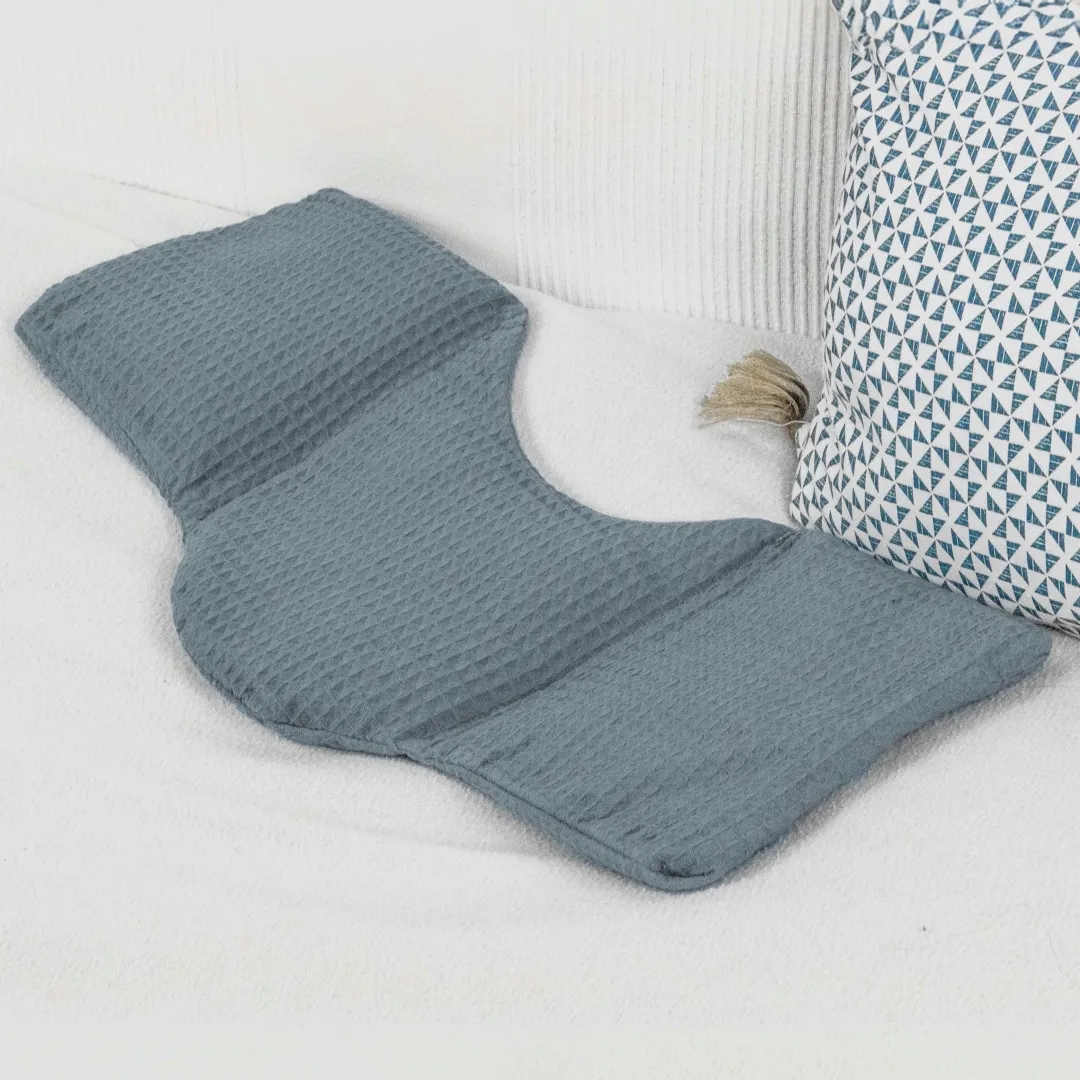 termofor-z-pestek-wisni-na-kark-duzy-na-bol-goraczke-zimno-cieplo