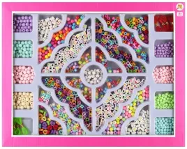 zestaw-koralikow-do-nawlekania-39x31x4cm