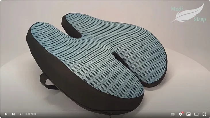 poduszka-ortopedyczna-ledzwiowa-do-samochodu-biura-na-fotel-medi-sleep-stan-nowy-kolor-niebieski