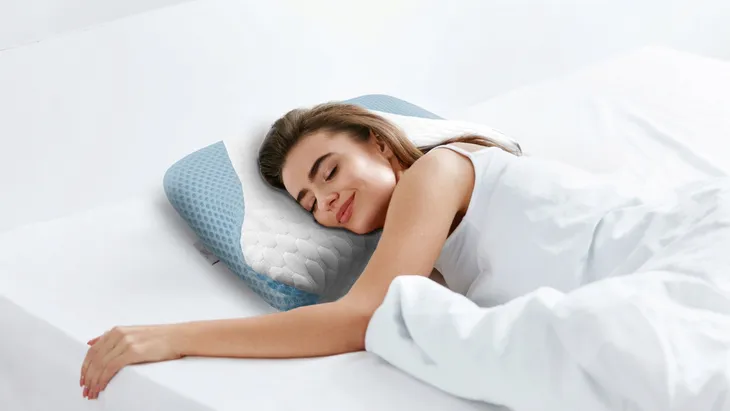 poduszka-ortopedyczna-duza-do-spania-na-boku-profilowana-memory-twardosc-srednia