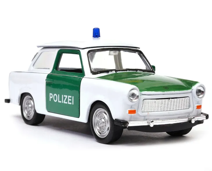 welly-trabant-policja-1-34-stan-zlozenia-calosc-die-cast