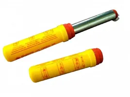 czerwona-flara-zrywkowa-pxm45-piromax-raca-meczowa-dla-kibicow-na-stadion