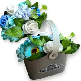 flower-box-bukiet-zapachowych-kwiatow-mydlanych-w-koszyku-dzien-nauczyciela