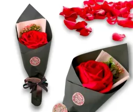 kwiat-mydlany-mini-bukiet-roza-czerwona-prezent-walentynki-dzien-kobiet