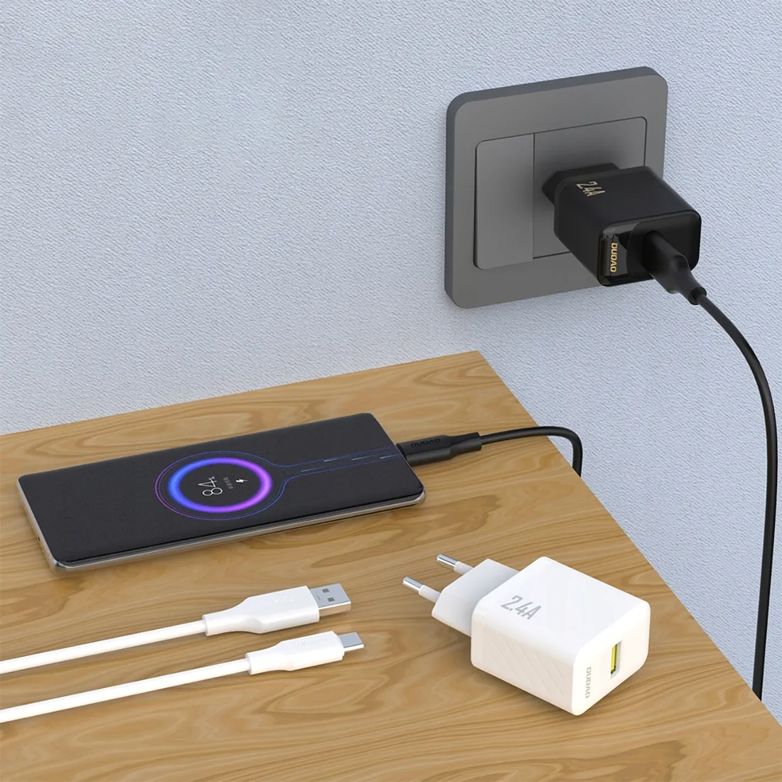 ladowarka-sieciowa-2-4a-usb-a-biala
