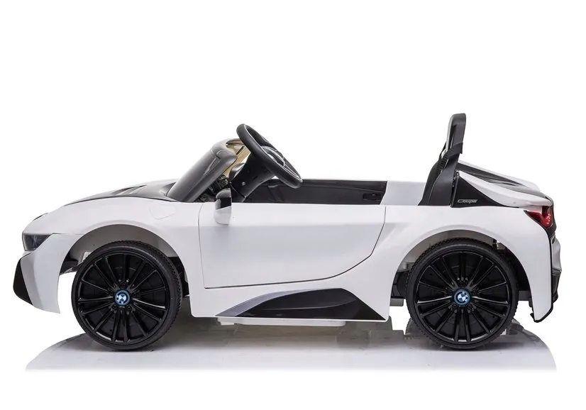 auto-na-akumulator-bmw-i8-coupe-bialy