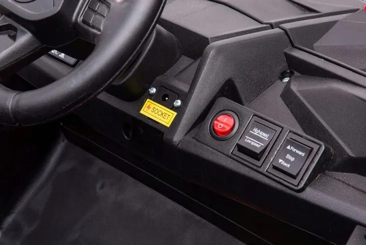 auto-na-akumulator-ysa036-czerwone-4x4-stan-nowy-wiek-dziecka-3-m