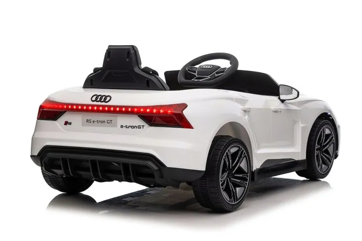 auto-na-akumulator-audi-e-tron-gt-qls-6888-biale-kolor-bialy
