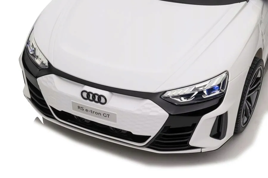auto-na-akumulator-audi-e-tron-gt-qls-6888-biale-stan-nowy