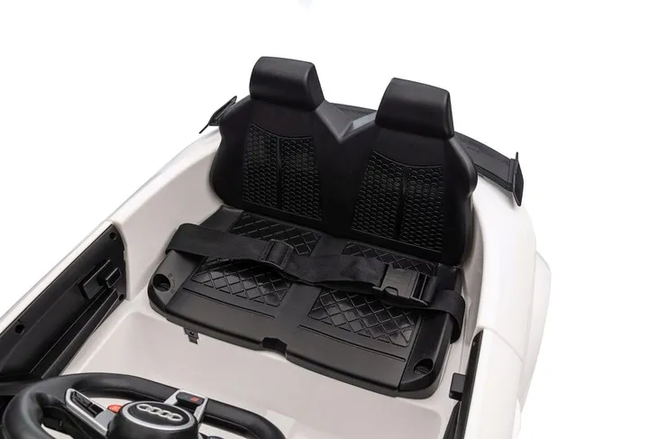 pojazd-na-akumulator-audi-tt-rs-biale-stan-nowy-wiek-dziecka-3-lata